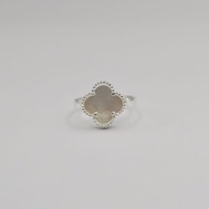 Anel Trevo Madre Pérola em Prata 925 - AN1083